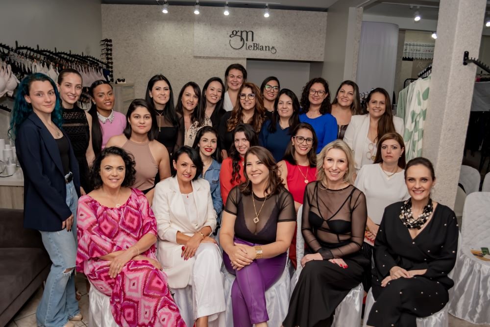 Gláucia Aqsenen da GM LeBlang Langeries é anfitriã da Órbita Feminina